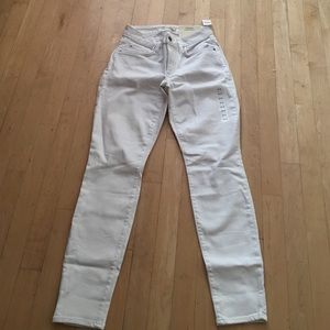 Gap white jeans, 27R, stretch curvy true skinny